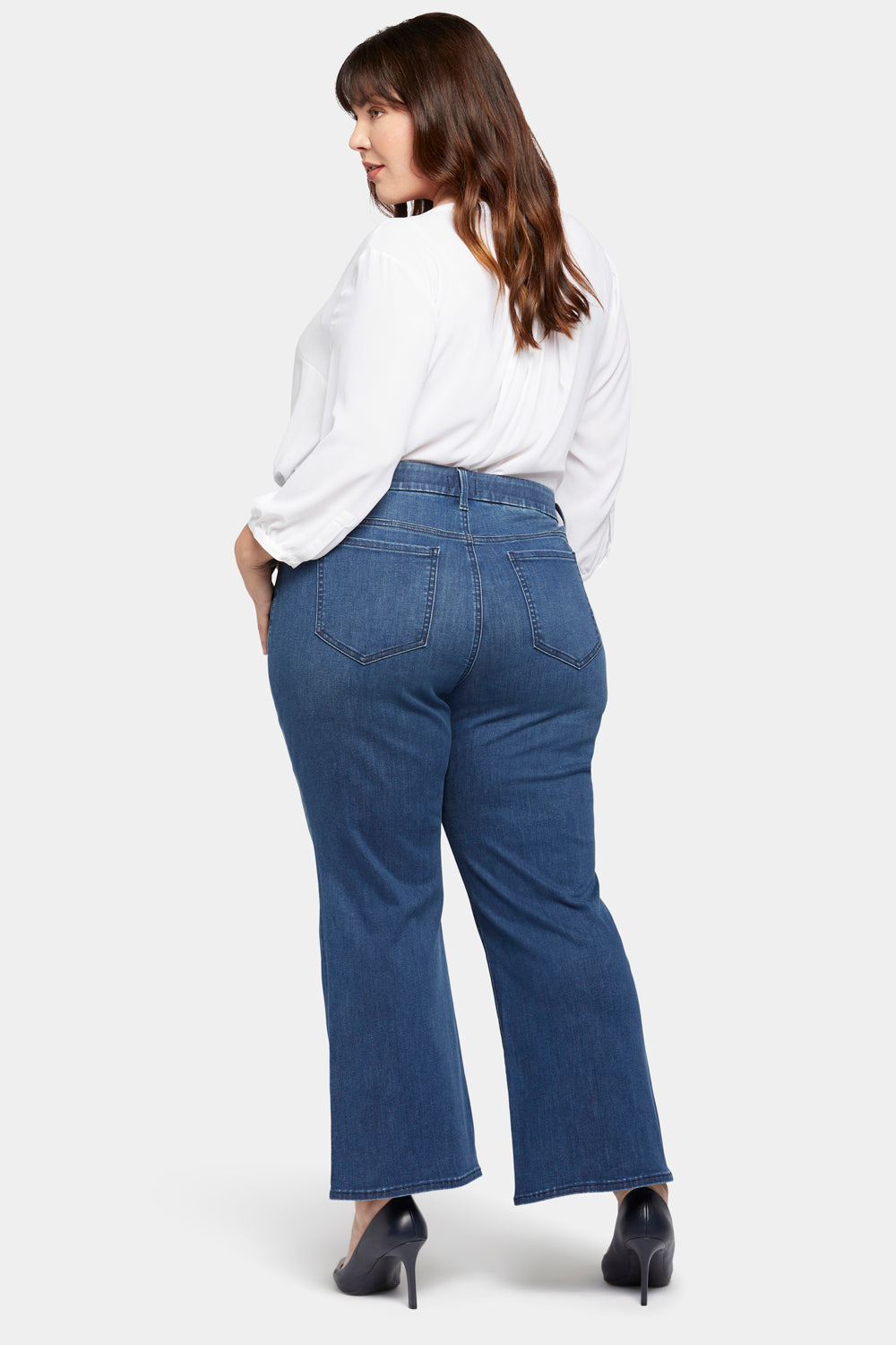 Waist-match™ Relaxed Flared Jeans In Plus Size - Rendezvous
