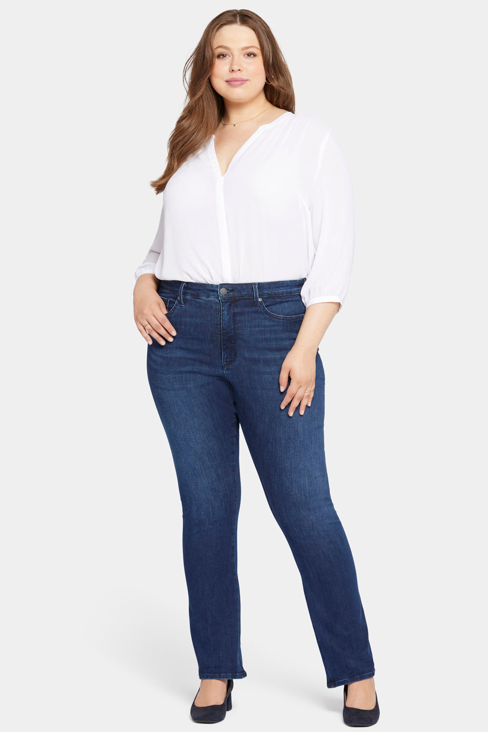 Le Silhouette Slim Bootcut Jeans In Plus Size With High Rise ...