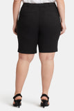 NYDJ Bermuda Shorts In Plus Size In Stretch Twill - Black