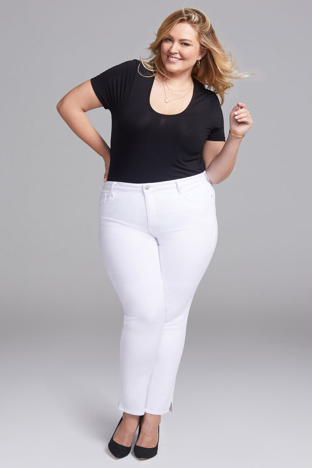 NYDJ Slim Straight Ankle Jeans In Short Inseam In Curves 360 Denim With Side Slit - Optic White