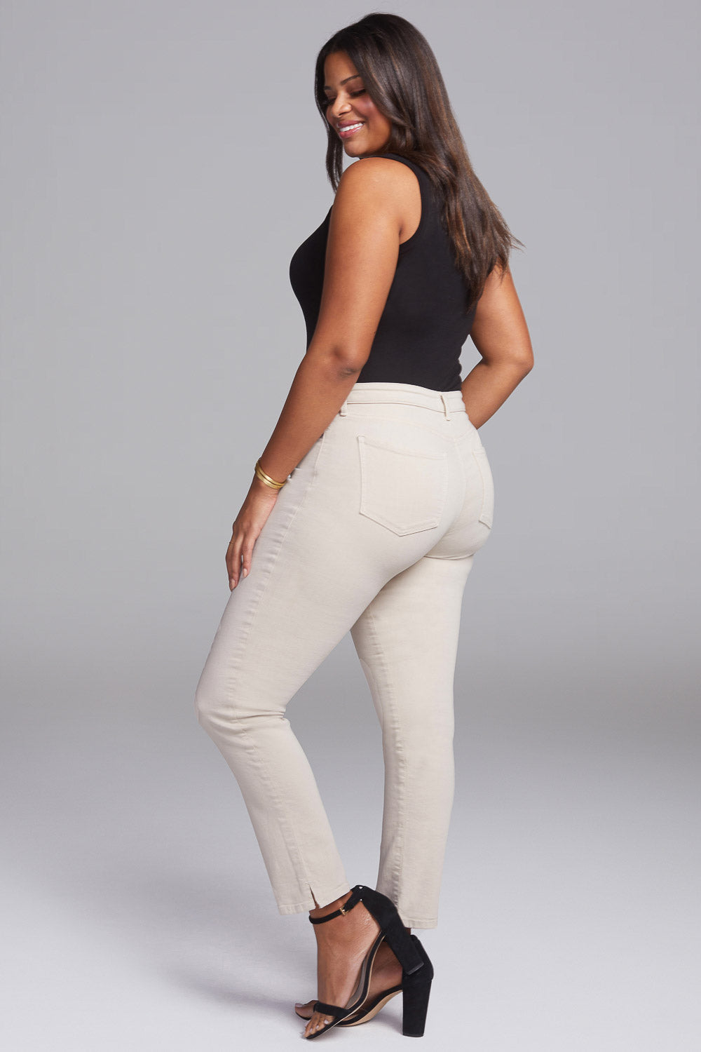 NYDJ Slim Straight Ankle Jeans In Short Inseam In Curves 360 Denim With Side Slit - Feather