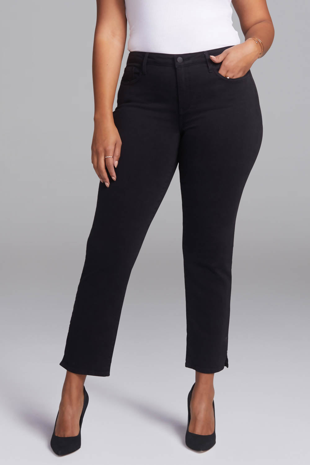 NYDJ Slim Straight Ankle Jeans In Curves 360 Denim With Side Slits - Black