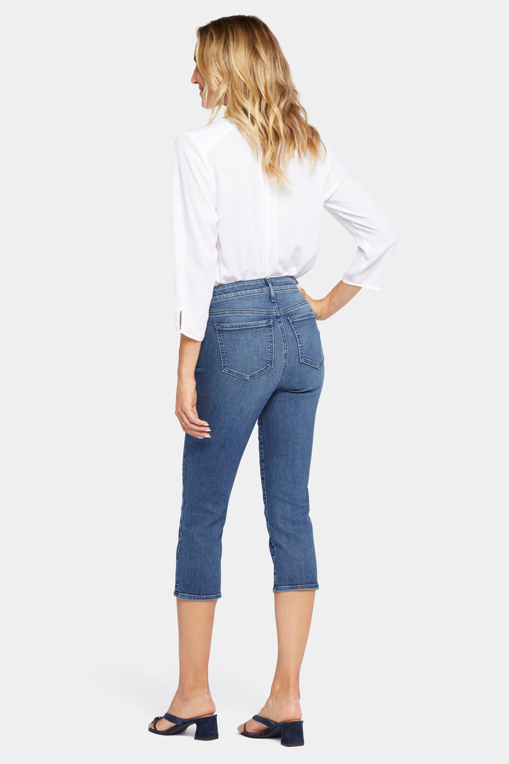 NYDJ Slim Straight Crop Jeans In Curves 360 Denim With Side Slits - Caliente