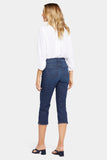 NYDJ Slim Straight Crop Jeans In Curves 360 Denim With Side Slits - Mesquite