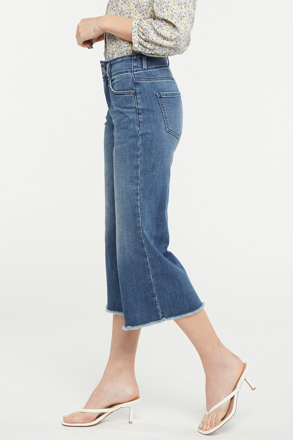 NYDJ Wide Leg Capri Jeans With High Rise And Frayed Hems - Caliente