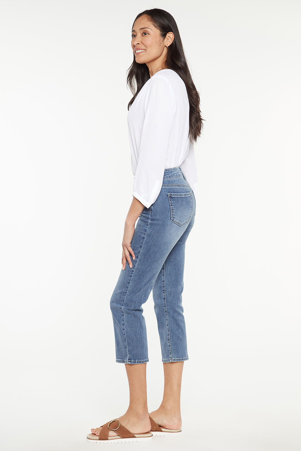 NYDJ Marilyn Straight Crop Jeans In Petite In Cool Embrace® Denim - Rockie