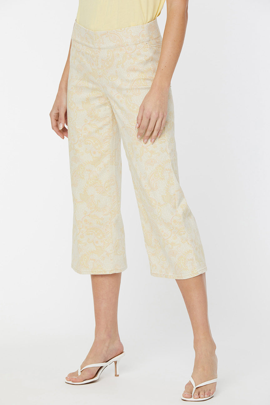 NYDJ Wide Leg Capri Pull-On Jeans In Petite  - Darcey Paisley