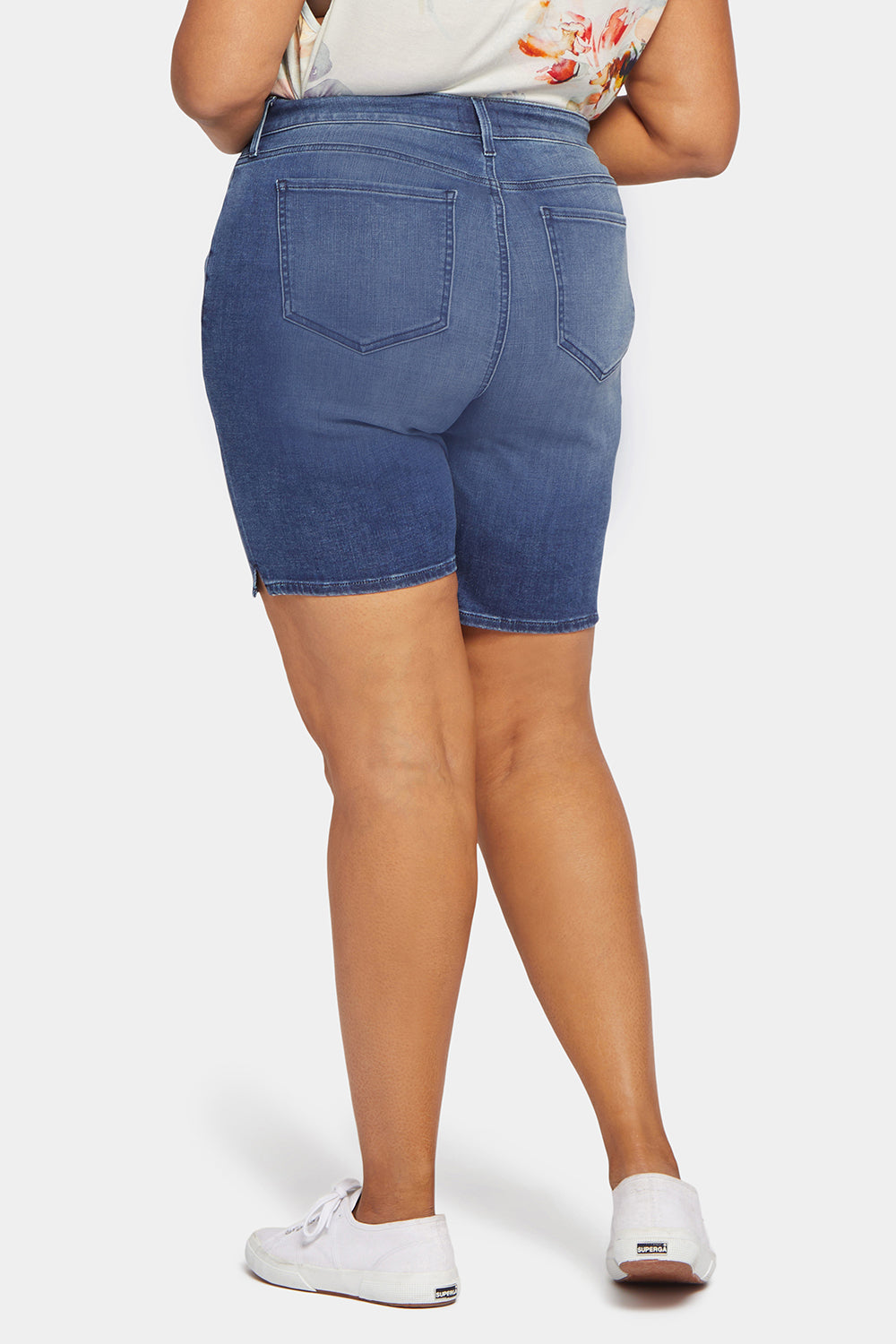 NYDJ Ella Denim Shorts In Plus Size With Side Slits - Bluewell