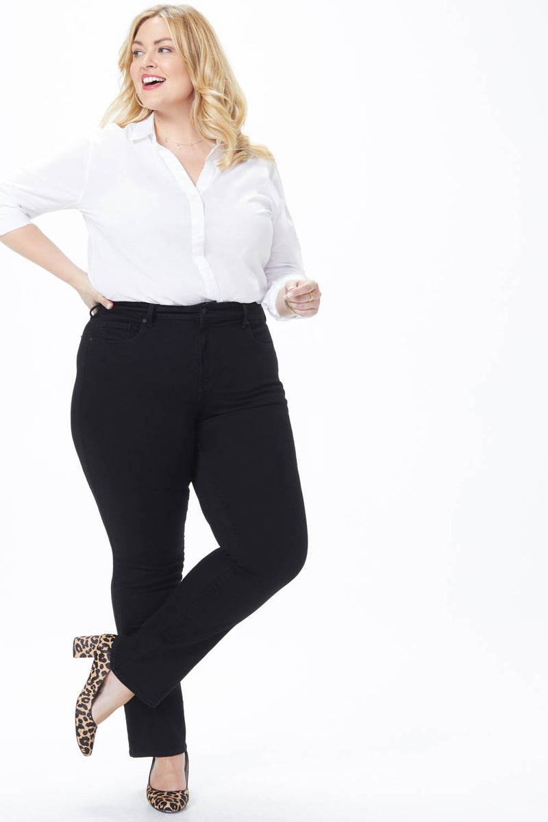 Marilyn Straight Jeans In Plus Size - Black