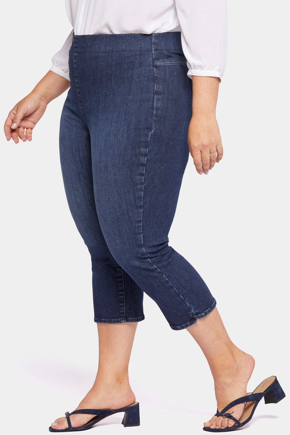 NYDJ Dakota Crop Pull-On Jeans In Plus Size In SpanSpring™ Denim With Side Slits - Mesquite