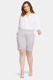 NYDJ Bermuda Shorts In Plus Size In Stretch Twill - Pearl Grey